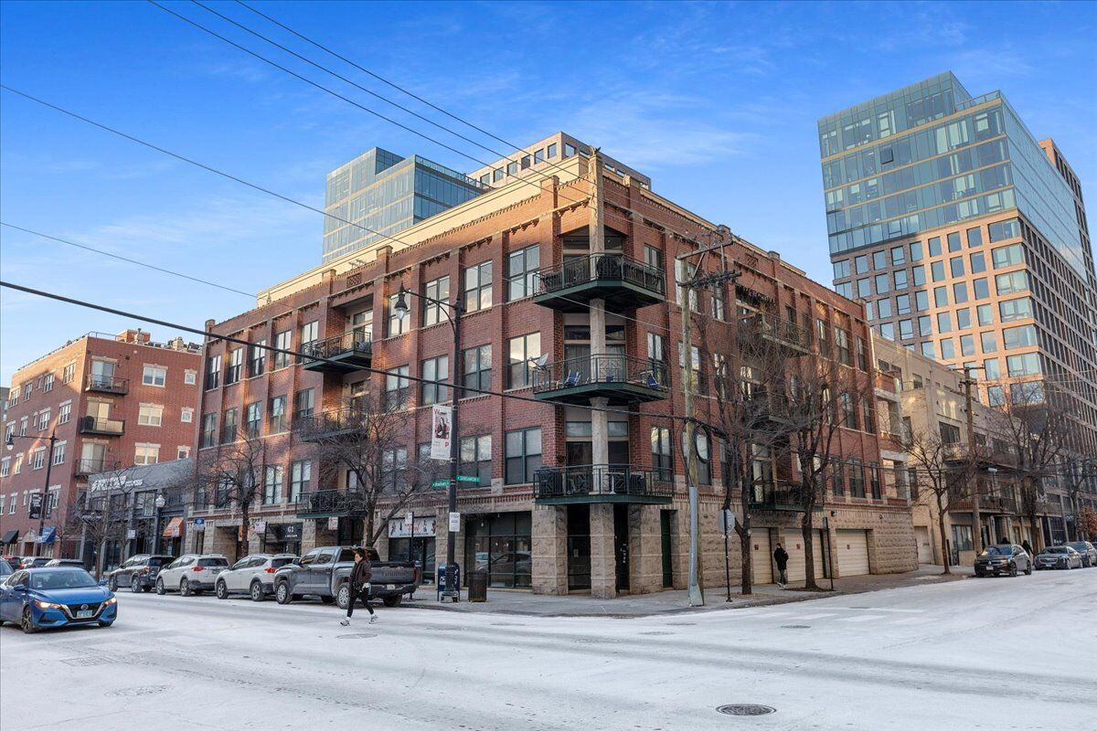 Property Photo: 936 W Madison Street 4C IL 60607