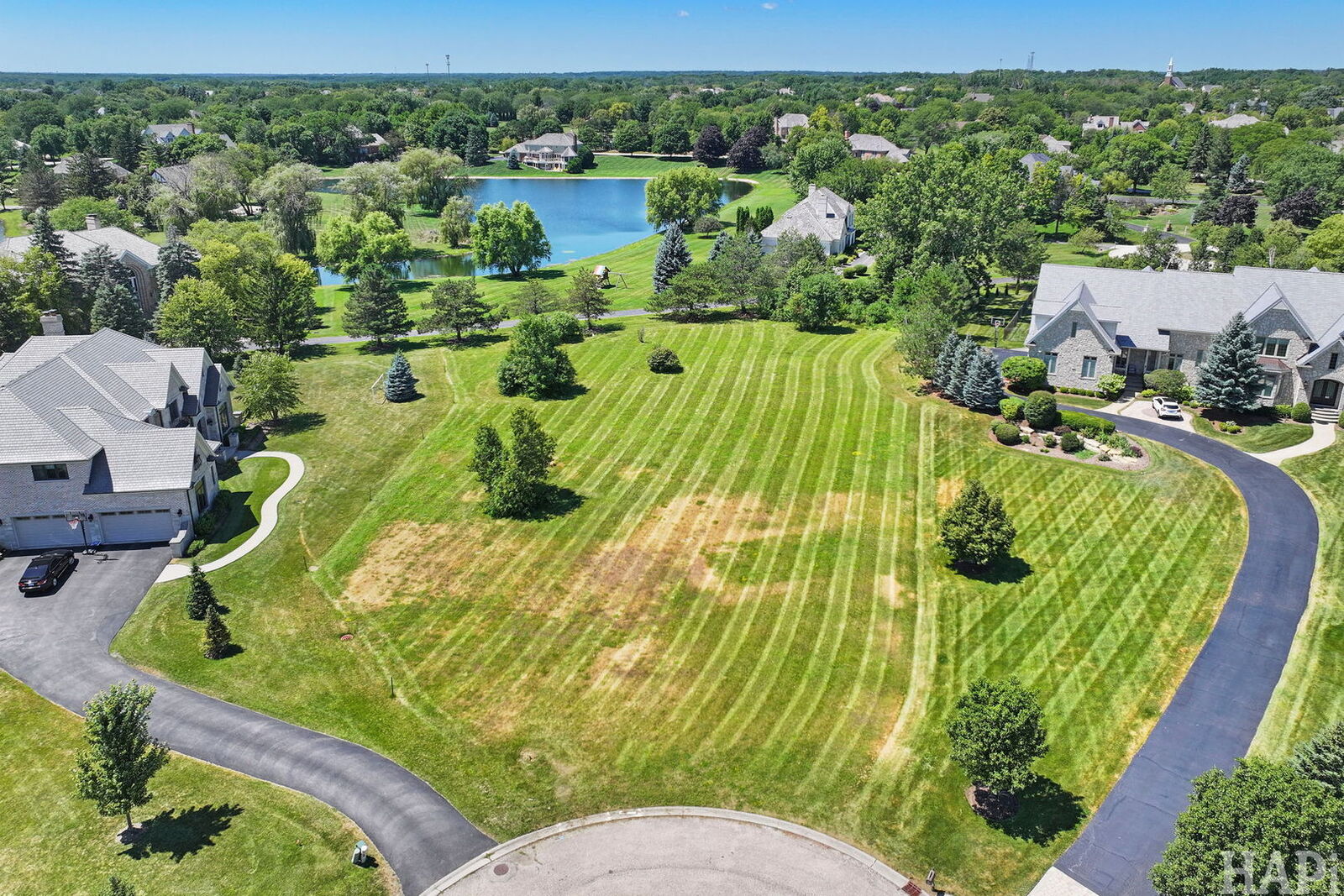 Property Photo:  12 Leanda Court  IL 60010 