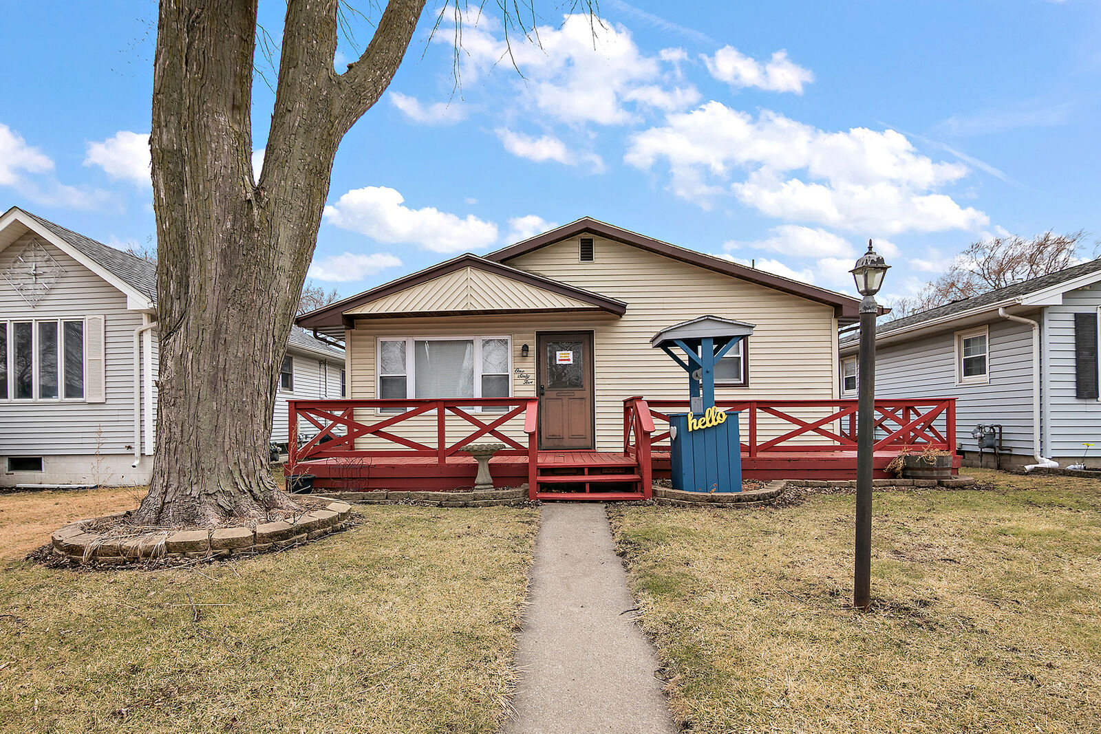 Property Photo:  165 S Madison Avenue  IL 60915 