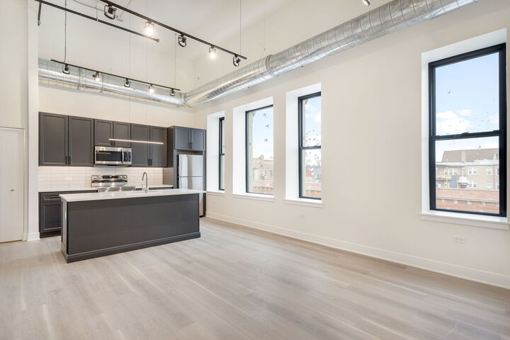 Property Photo:  3801 W 26th Street 304  IL 60623 