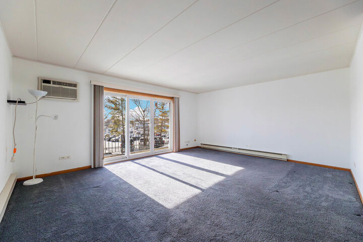 Property Photo:  10117 S Cicero Avenue 206  IL 60453 