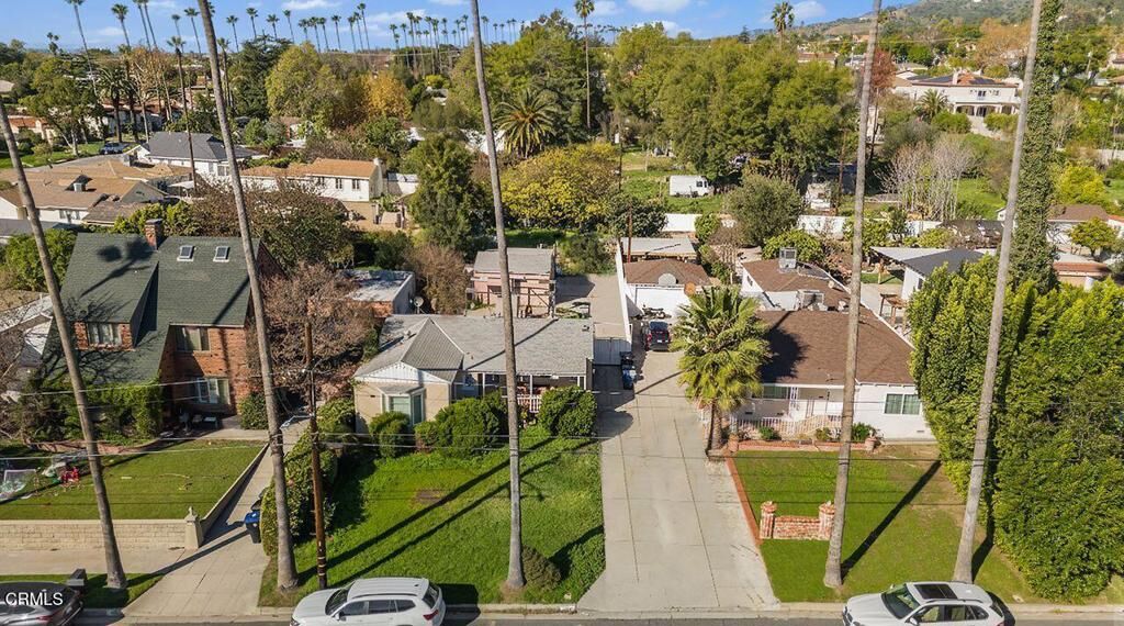 Property Photo:  1023 E Elmwood Avenue  CA 91501 