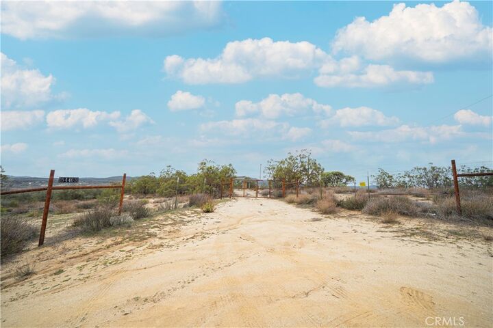 Property Photo:  4 Haupert Road  CA 92539 