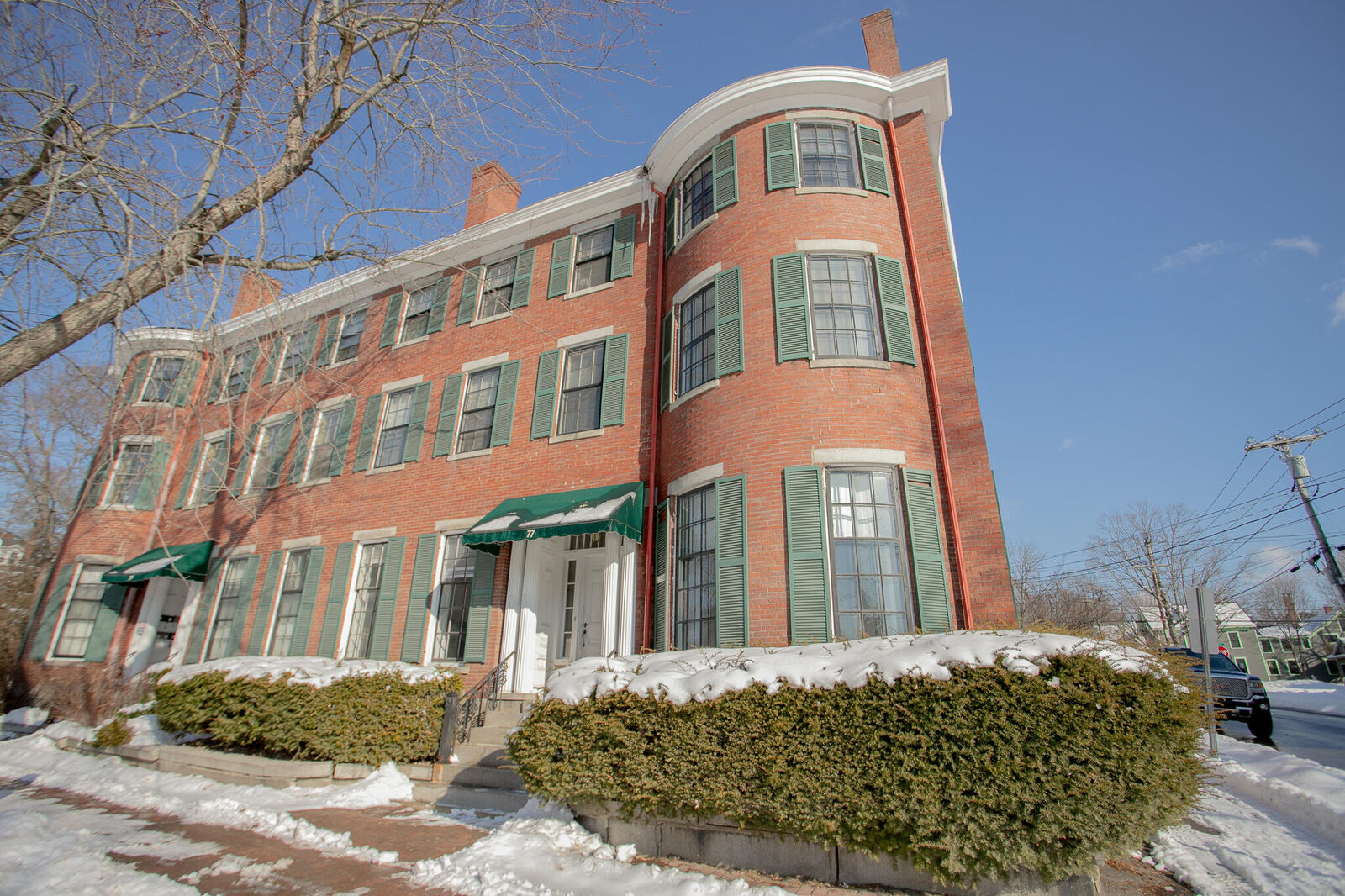 Property Photo: 77 Broadway ME 04401