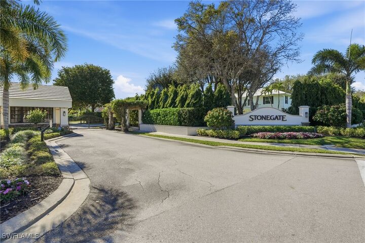 Property Photo: 7395 Stonegate Drive FL 34109