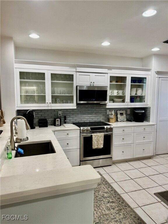 Property Photo:  9180 Southmont Cove E 306  FL 33908 