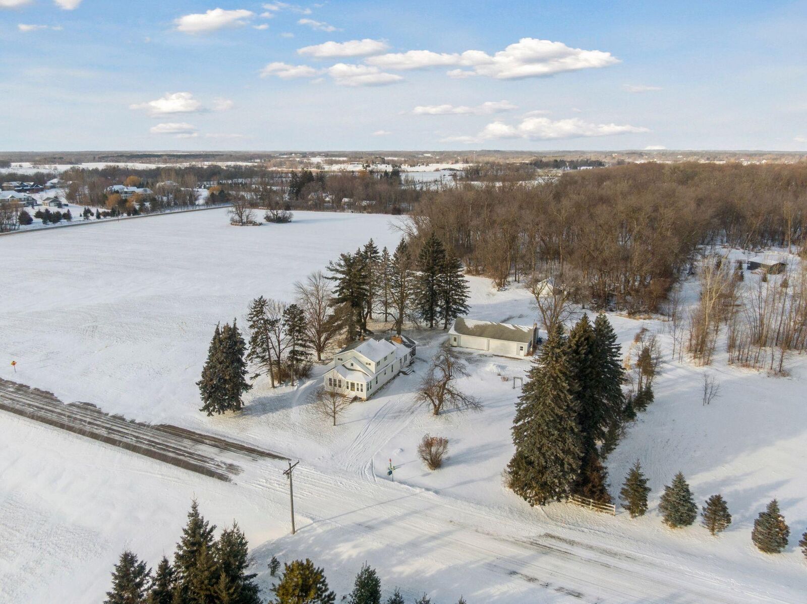 Property Photo: 6276 Drake Drive MN 55359