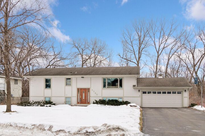 Property Photo:  6040 Goldenrod Lane N  MN 55442 