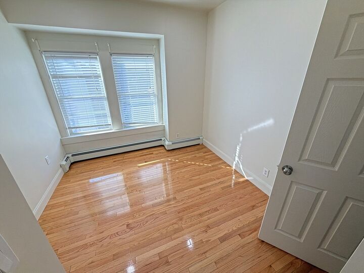 Property Photo:  130 W 8th St 3  MA 02127 