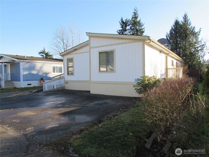 Property Photo:  19920  67th Avenue NE Sp 29  WA 98223 