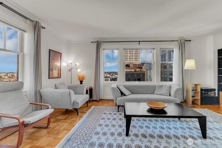 Property Photo: 1017 Minor Avenue 1303 WA 98104