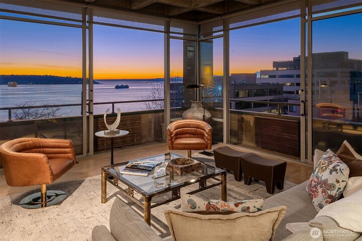 Property Photo:  87  Virginia Street 8  WA 98101 