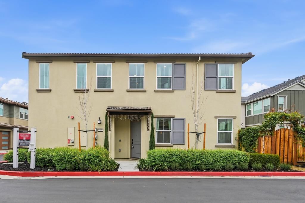 Property Photo:  1372 South Melville Lane  CA 95391 