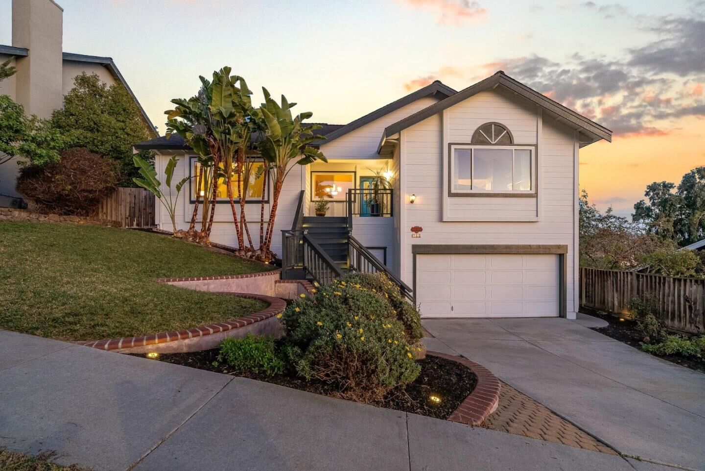 Property Photo: 156 Knightshaven Way CA 95111