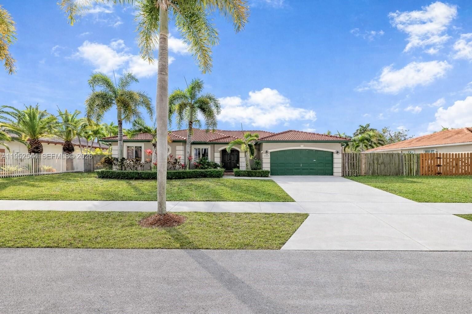 Property Photo: 13220 SW 205th Ln FL 33177