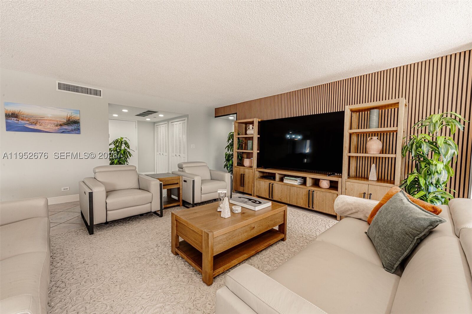 Property Photo: 1800 NE 114th St 909 FL 33181