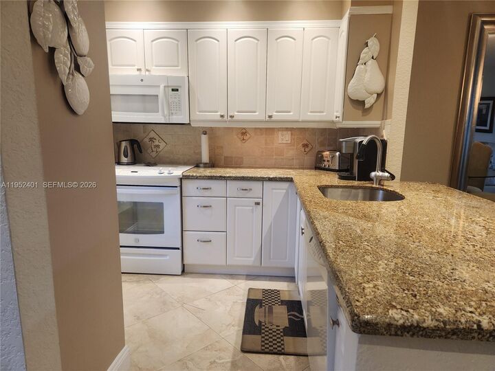 Property Photo: 5100 NW 35th St 101 FL 33319