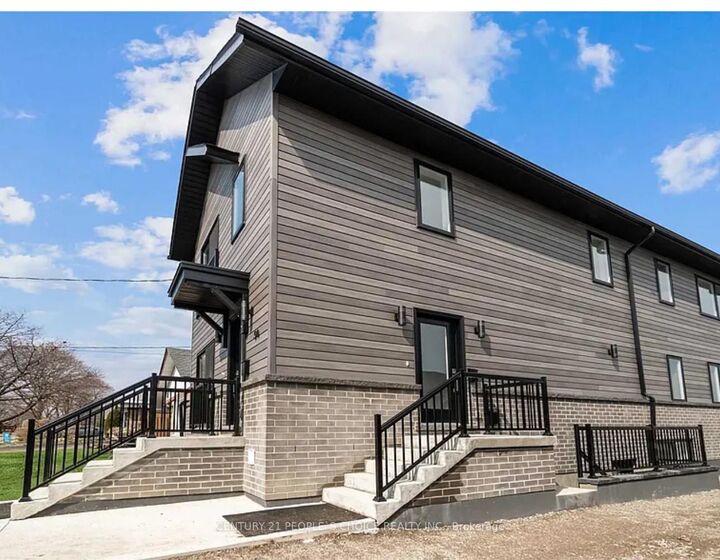 Property Photo:  54 Westhampton Drive  ON M9R 1X6 