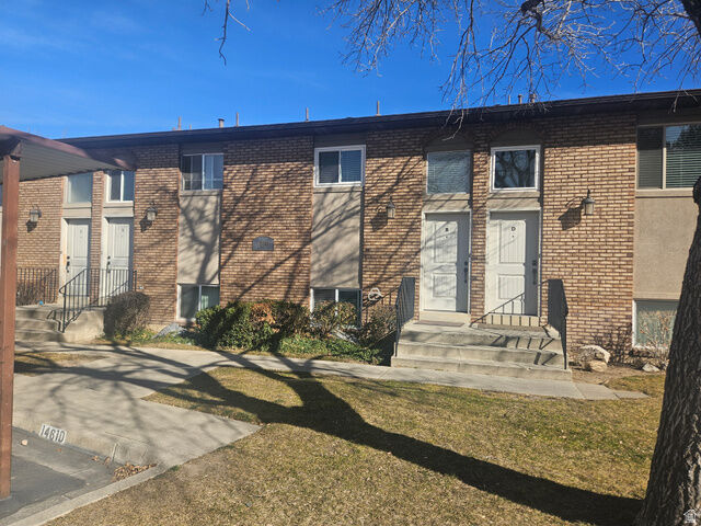 Property Photo: 1461 N Amiron Way W B UT 84057