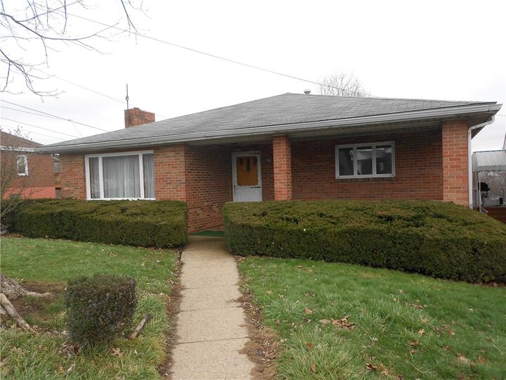 Property Photo:  790 Glenn St  PA 15301 