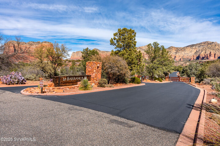 Property Photo:  45 La Barranca Drive  AZ 86351 