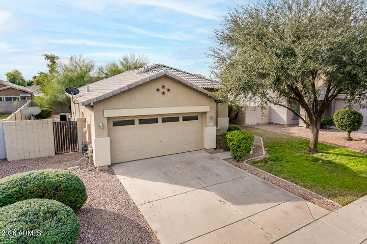 Property Photo:  3725 E Woodside Way  AZ 85297 