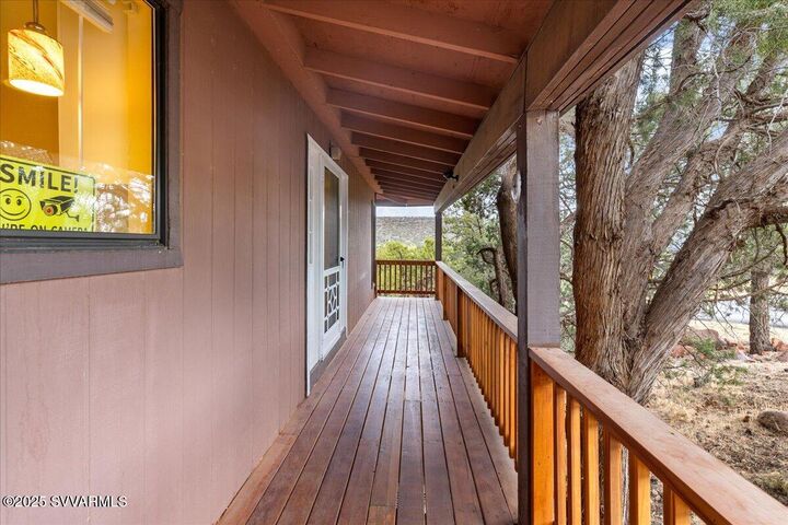 Property Photo:  190 Mountain Shadows Drive  AZ 86336 