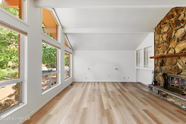 Property Photo:  190 Fairway Oaks Lane  AZ 86351 