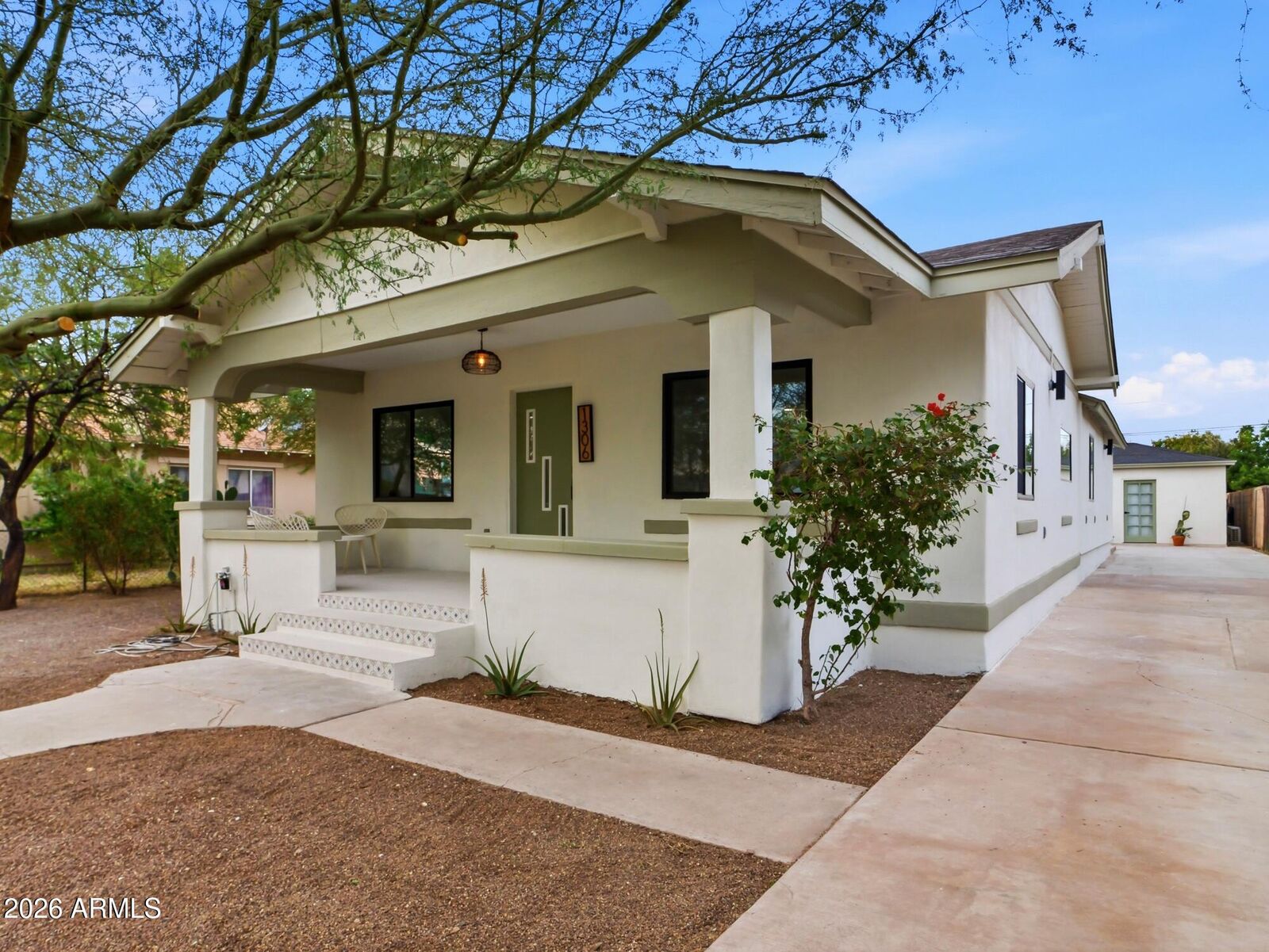 Property Photo: 1306 E Willetta Street AZ 85006