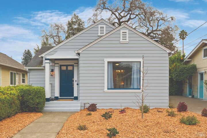 Property Photo:  728 Charles Street  CA 95404 