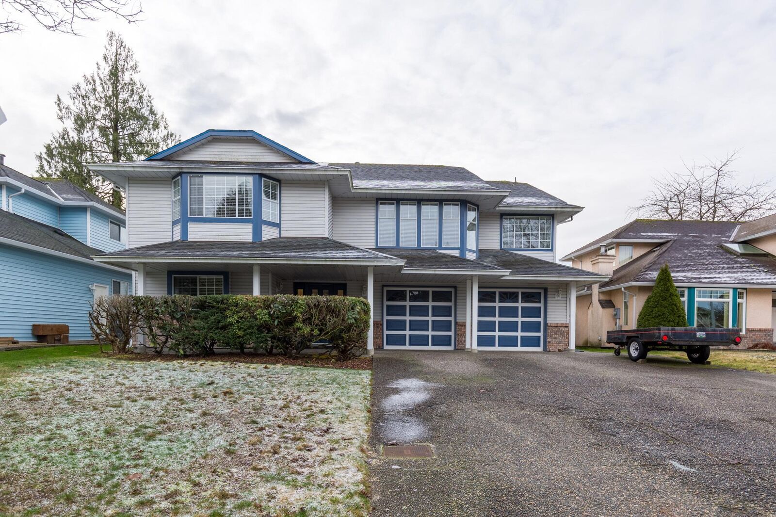 Property Photo: 15450 91A Avenue BC V3R 9W8