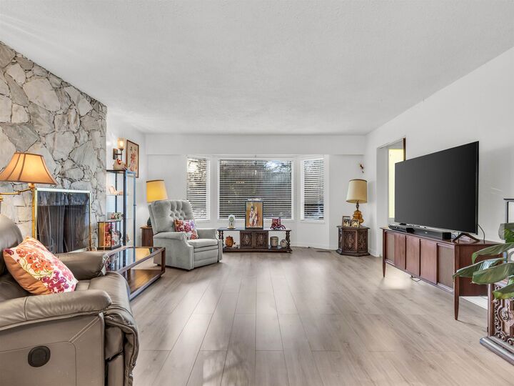 Property Photo:  6870 6th Street  BC V5E 3T1 