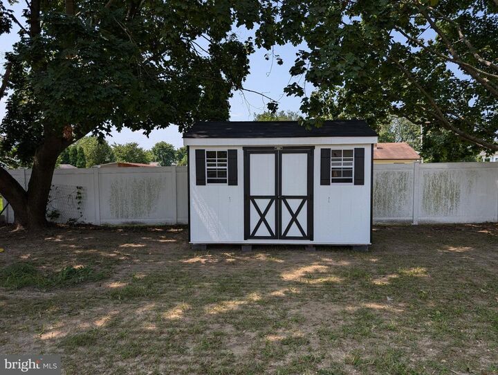 Property Photo:  108 N Franklin Street  NJ 08326 