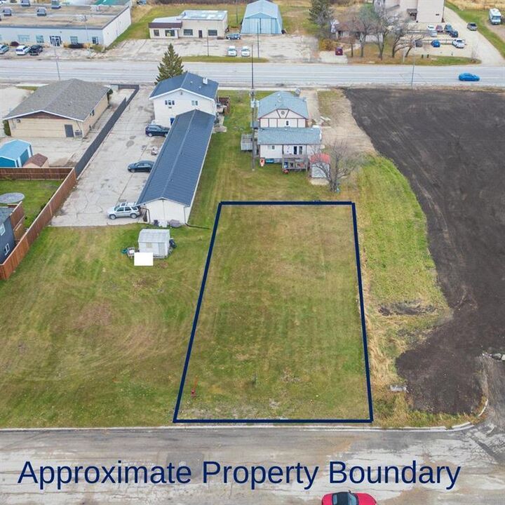 Property Photo:  883 Ashton Avenue  MB R0E 0C0 