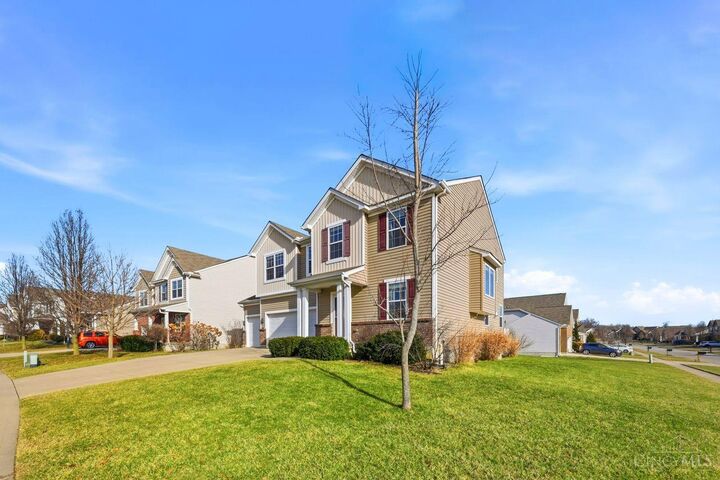 Property Photo: 1842 Greentree Meadows Drive OH 45036