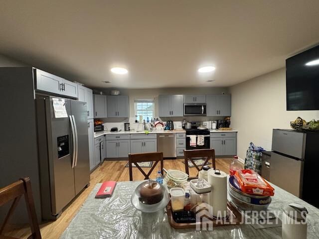 Property Photo:  17 Thomas Street 1  NJ 08882 