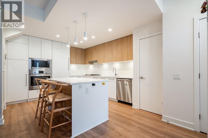 Property Photo:  2035 Glenaire Drive 103  BC V7P 1Y2 