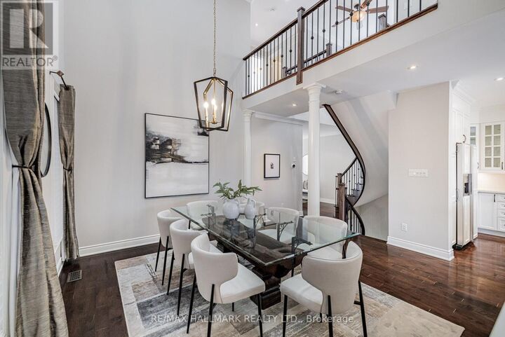 Property Photo:  48 Stonecliffe Crescent  ON L4G 7Z6 