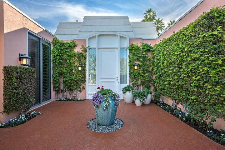 Property Photo: 47061 Marrakesh Drive CA 92260