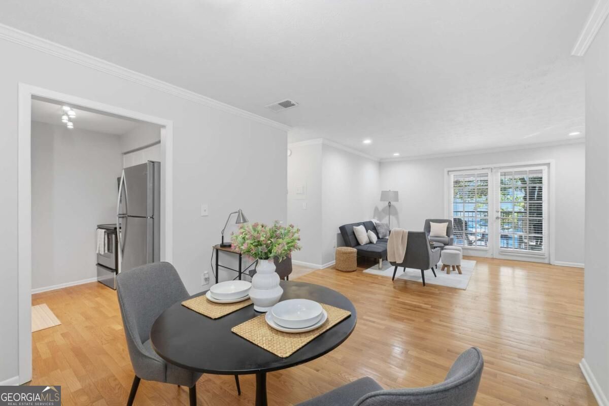 Property Photo:  1150 Collier Road NW 6H  GA 30318 