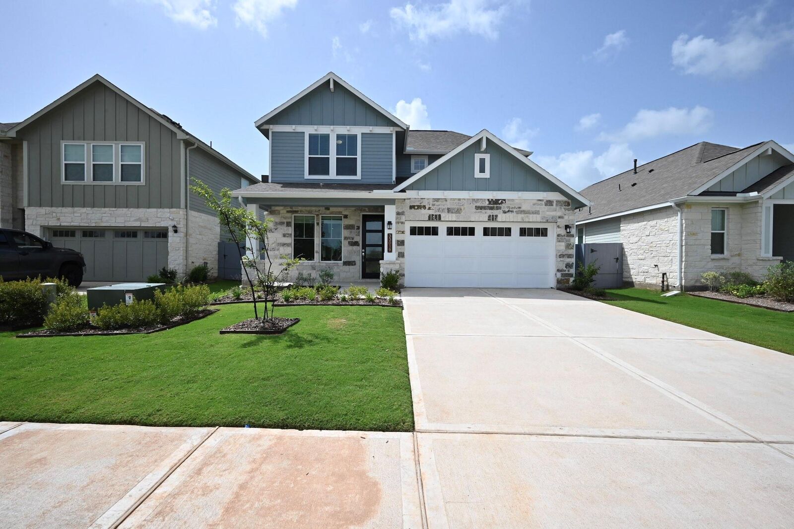 Property Photo:  33019 School Hill Road  TX 77441 