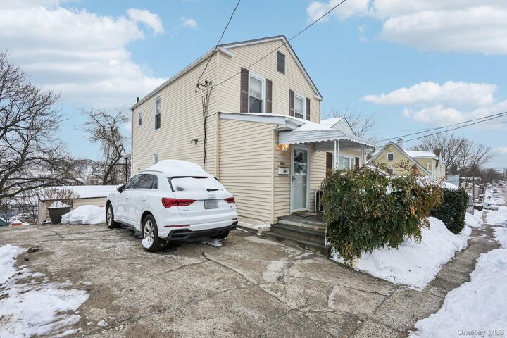 Property Photo:  238 Woodland Avenue  NY 10703 