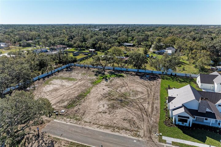 Property Photo:  6613 Paladin Court  FL 34241 