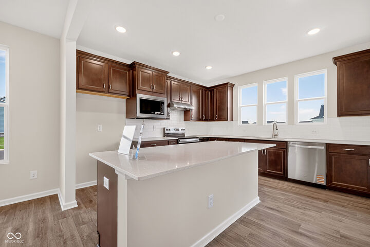 Property Photo:  757 Daisy Street  IN 46143 