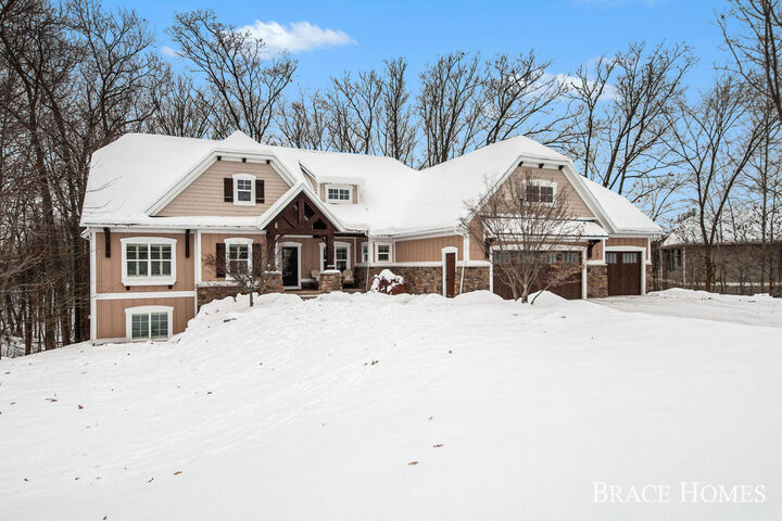 Property Photo:  578 Stonehenge Drive SW  MI 49418 
