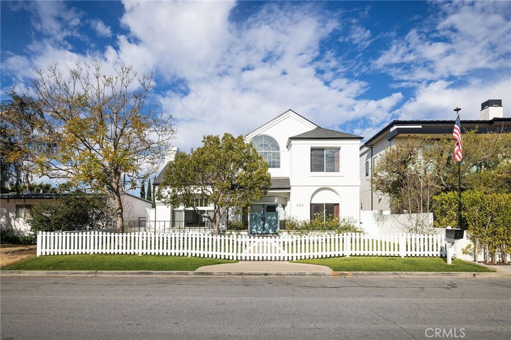 Property Photo:  405 El Modena  CA 92663 
