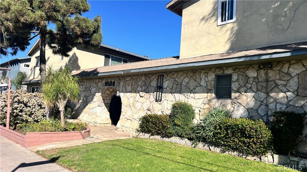 Property Photo:  8500 Sunland Avenue 23  CA 91352 