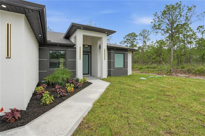 Property Photo:  1710 Williams Ave  FL 33972 