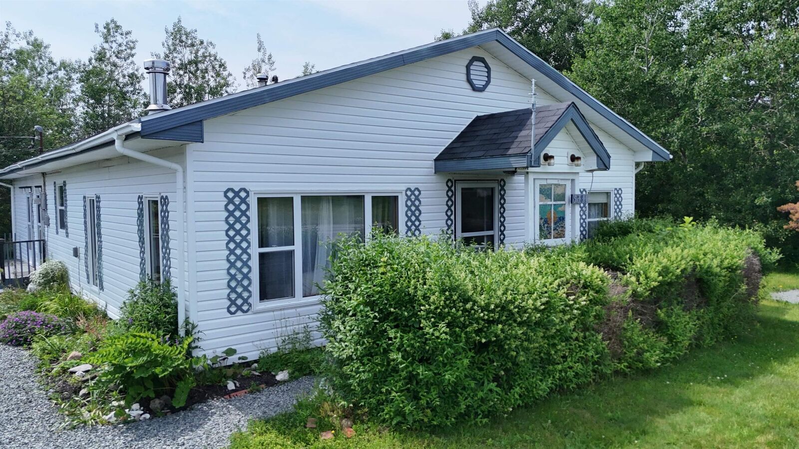 Property Photo: 5381 Highway 19 NS B0E 1P0