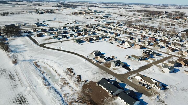 Property Photo: 308 E 11th Street SE MN 56336